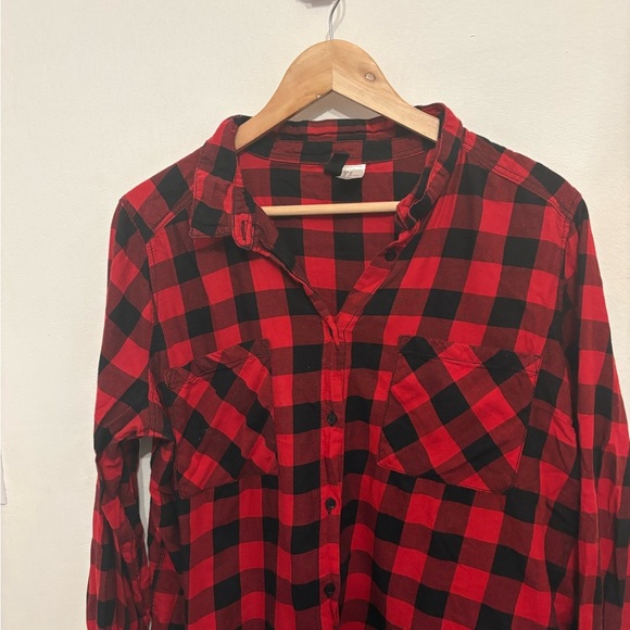 H&M Red and Black Plaid Shirt - Picture 4 of 6